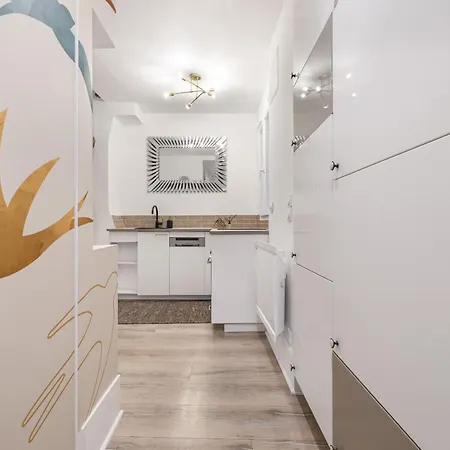 Fuji Apartment